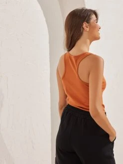 The Fashion Project Μπλούζα με αθλητική πλάτη - Ταμπά 12 The Fashion Project Μπλούζα με αθλητική πλάτη - Ταμπά -Κατάστημα TheFashionProject basic amaniko topaki me athlitiki plati 93204 kms0