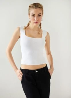 The Fashion Project Πλεκτό τοπ με καρέ λαιμόκοψη - Λευκό