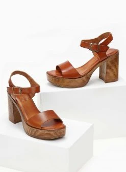 Πέδιλα με φιάπα δερμάτινα Tfp - Ταμπά -Κατάστημα TheFashionProject dermatina pedila tfp me xontro takouni 102871 d42e