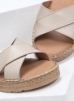 Flatforms δερμάτινα Crossover Estil - Μπεζ -Κατάστημα TheFashionProject estil dermatina sandalia me xiasti fases 89798 8kdm