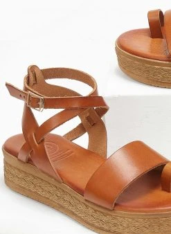 Flatforms δερμάτινα με φάσα Tfp - Ταμπά -Κατάστημα TheFashionProject flatforms dermatina me fasa tfp 111775 kgls