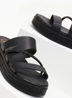 Flatforms δερμάτινα με στρας Tfp - Μαύρο -Κατάστημα TheFashionProject flatforms dermatina tfp me strass 105713 alfj