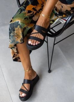 Flatforms δερμάτινα με στρας Tfp - Μαύρο -Κατάστημα TheFashionProject flatforms dermatina tfp me strass 105713 moys