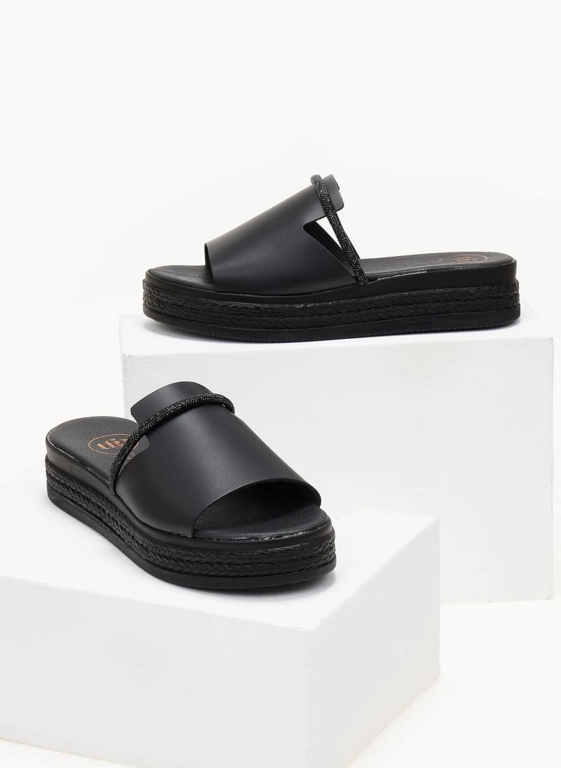 Flatforms δερμάτινα με στρας λουράκι Tfp - Μαύρο 4 Flatforms δερμάτινα με στρας λουράκι Tfp - Μαύρο - Image 2