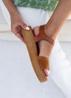 Flatforms με καστόρινη φάσα Tfp - Ταμπά -Κατάστημα TheFashionProject flatforms tfp me kastorini fasa 102007 2kiw