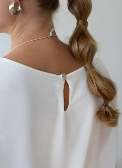 The Fashion Project Μπλούζα διαφάνεια με κολιέ - Λευκό -Κατάστημα TheFashionProject mplouza diafaneia me kolie 106006 jwg5