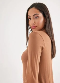 Noobass Μπλούζα με ασύμμετρη λαιμόκοψη - Caramel -Κατάστημα TheFashionProject mplouza me asummetri laimokopsi 109846 ckxl