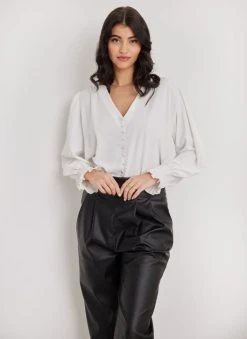 The Fashion Project Μπλούζα με εφέ κουμπιά - Λευκό 9 The Fashion Project Μπλούζα με εφέ κουμπιά - Λευκό -Κατάστημα TheFashionProject mplouza me efe koumpia 108301 lwce