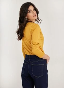 Noobass Μπλούζα με στρογγυλή λαιμόκοψη - Μουσταρδί -Κατάστημα TheFashionProject mplouza me strogguli laimokopsi 111122 fvoc