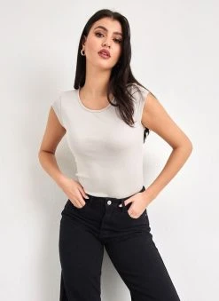 NAIBA Μπλούζα ριπ με κοφτό μανίκι 601.144 - Μπεζ -Κατάστημα TheFashionProject mplouza rip me kofto maniki 601144 100975 6k4u