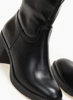 The Fashion Project Μπότες Casual με διχρωμία στο θηλάκι - Μαύρο -Κατάστημα TheFashionProject mpotes casual me dixrwmia sto thilaki 105768 i22y