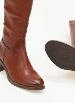 The Fashion Project Μπότες Casual με τετράγωνο τακούνι - Ταμπά -Κατάστημα TheFashionProject mpotes casual me tetragwno takouni 106266 dywe