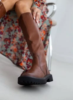 The Fashion Project Μπότες με λάστιχο στα πλάι - Καφέ -Κατάστημα TheFashionProject mpotes flat me elastiko tmima 109446 snoc