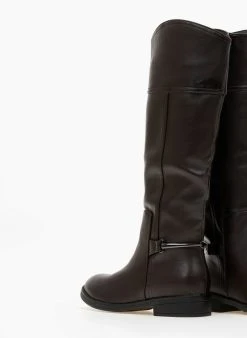 The Fashion Project Μπότες ιππασίας με μεταλλικό διακοσμητικό - Καφέ 14 The Fashion Project Μπότες ιππασίας με μεταλλικό διακοσμητικό - Καφέ -Κατάστημα TheFashionProject mpotes flat me metalliko diakosmitiko stoixeio 106254 ctoo