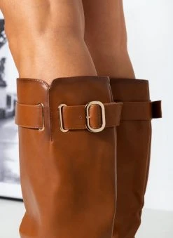 The Fashion Project Μπότες φλατ με ζωνάκι - Ταμπά -Κατάστημα TheFashionProject mpotes flat me zwnaki 108885 m87f