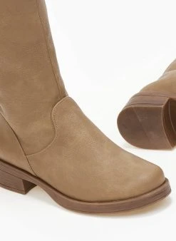 The Fashion Project Μπότες φλατ σε στρογγυλή γραμμή - Τάουπε -Κατάστημα TheFashionProject mpotes flat se strogguli grammi 108949 zd4c
