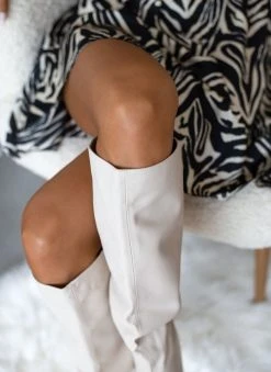 The Fashion Project Μπότες ματ με μεταλλική λεπτομέρεια - Μπεζ -Κατάστημα TheFashionProject mpotes mat me metalliki leptomereia 105685 599g