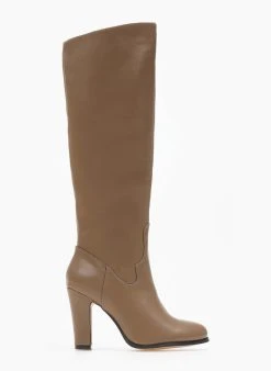 The Fashion Project Μπότες με λοξό τελείωμα - Τάουπε -Κατάστημα TheFashionProject mpotes me lokso teleiwma 109451 n8w5