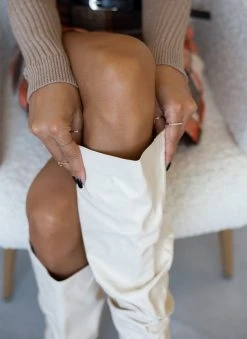 The Fashion Project Μπότες μυτερές με σούρες - Μπεζ -Κατάστημα TheFashionProject mpotes muteres me soures 105459 1eai