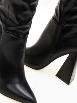 The Fashion Project Μπότες μυτερές με τρίγωνο τακούνι - Μαύρο -Κατάστημα TheFashionProject mpotes muteres me trigwno takouni 105462 kep3