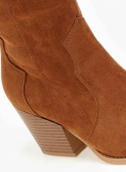 The Fashion Project Μπότες Cowboy Suede με ραφές - Κάμελ -Κατάστημα TheFashionProject mpotes western suede me rafes 108729 tkw6