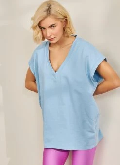 The Fashion Project Φούτερ Oversized με V άνοιγμα - Γαλάζιο 7 The Fashion Project Φούτερ Oversized με V άνοιγμα - Γαλάζιο -Κατάστημα TheFashionProject oversize fouter forema me v 87953 rv77