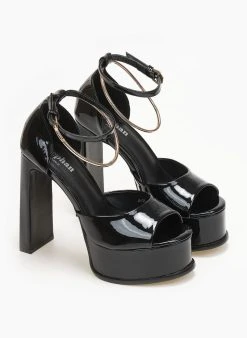 The Fashion Project Πέδιλα με μπαρέτα και Anklet - Μαύρο -Κατάστημα TheFashionProject pedila loustrini me mpareta kai anklet 111256 23zo