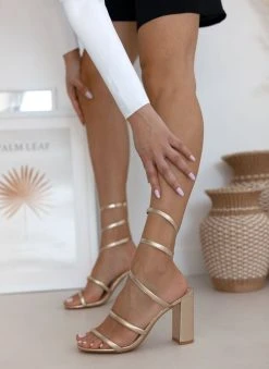 The Fashion Project Πέδιλα με έλασμα στη γάμπα - Χρυσό -Κατάστημα TheFashionProject pedila me elasma sti gampa 111504 s4xk