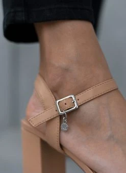 Xti Footwear Πέδιλα με φιάπα σε καρέ γραμμή Xti 140844 - Μπεζ -Κατάστημα TheFashionProject pedila me fiapa se kare grammi xti 140844 110287 9czy