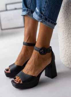 Πέδιλα με φιάπα και ματ αγκράφα Vizzano 6472.103 - Μαύρο 15 Πέδιλα με φιάπα και ματ αγκράφα Vizzano 6472.103 - Μαύρο -Κατάστημα TheFashionProject pedila me fiapa vizzano 6472103 106436 pyh1