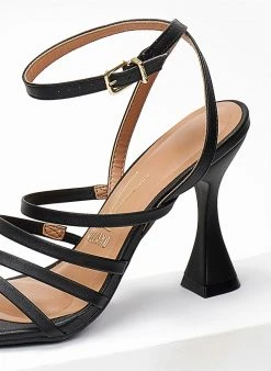 The Fashion Project Πέδιλα με μπαρέτα και λεπτά λουράκια Vizzano 6462.102 - Μαύρο -Κατάστημα TheFashionProject pedila me lepta lourakia vizzano 6462102 102955 gu5c