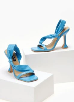 The Fashion Project Πέδιλα με μαλακή λοξή φάσα - Τυρκουάζ -Κατάστημα TheFashionProject pedila me malaki loksi fasa 104655 r7of