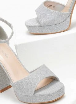 The Fashion Project Πέδιλα με φιάπα από ύφασμα Glitter - Ασημί -Κατάστημα TheFashionProject pedila me mpareta apo ufasma glitter 110642 k9hg