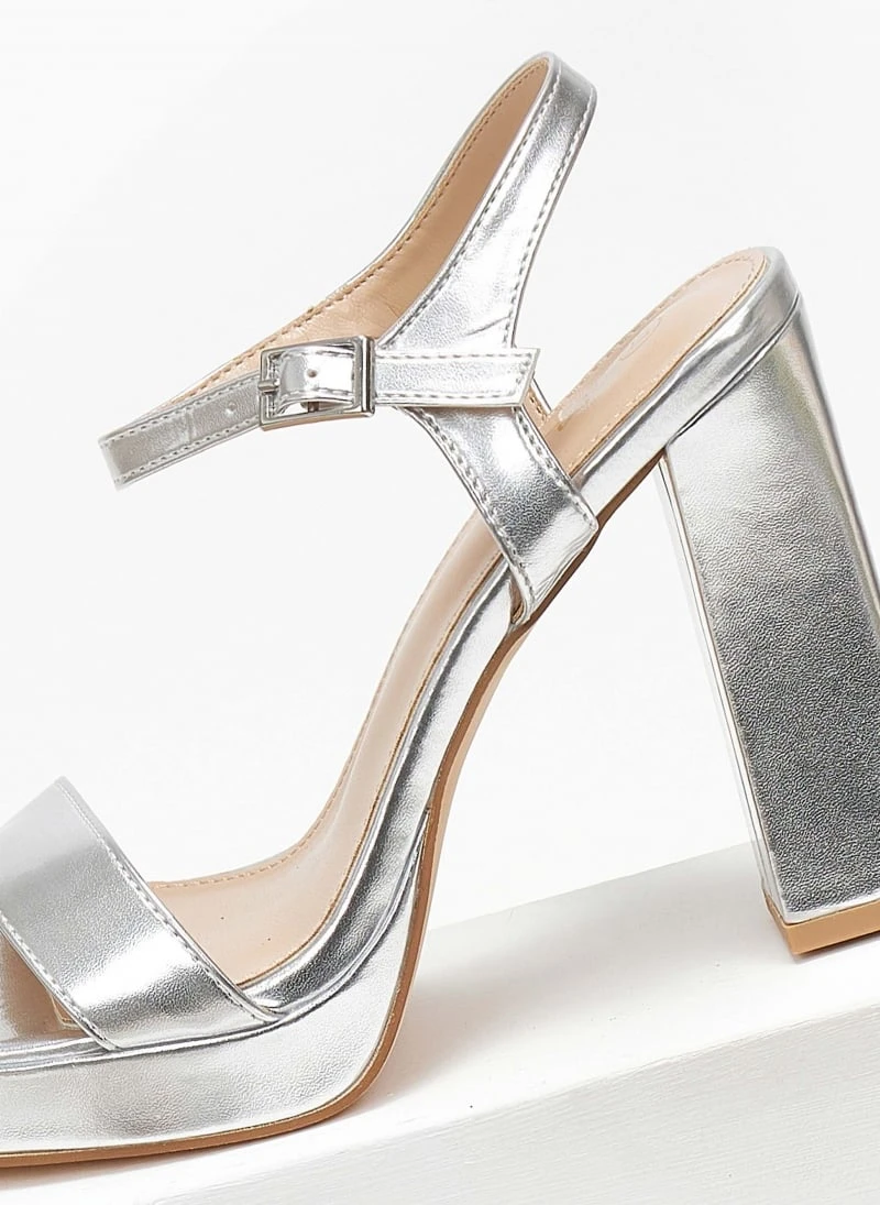 The Fashion Project Πέδιλα με μπαρέτα και φιάπα - Ασημί 6 The Fashion Project Πέδιλα με μπαρέτα και φιάπα - Ασημί - Image 4