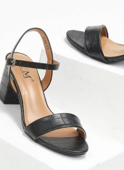 The Fashion Project Πέδιλα με μπαρέτα και Pattern - Μαύρο -Κατάστημα TheFashionProject pedila me mpareta kai pattern 111343 fmcn