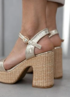 The Fashion Project Πέδιλα με μπαρέτα και ψάθα στη σόλα - Χρυσό -Κατάστημα TheFashionProject pedila me mpareta kai psatha sti sola 111329 9gl9