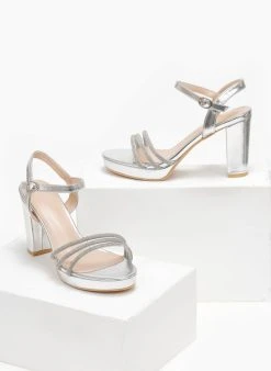 The Fashion Project Πέδιλα με μπαρέτα και στρας - Ασημί 9 The Fashion Project Πέδιλα με μπαρέτα και στρας - Ασημί -Κατάστημα TheFashionProject pedila me mpareta kai strass 110586 p4n3