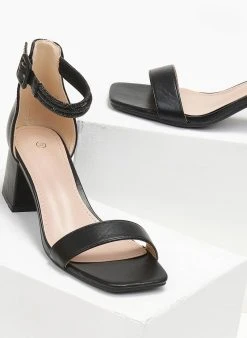 The Fashion Project Πέδιλα με μπαρέτα και στρας - Μαύρο -Κατάστημα TheFashionProject pedila me mpareta kai strass 110705 n18t