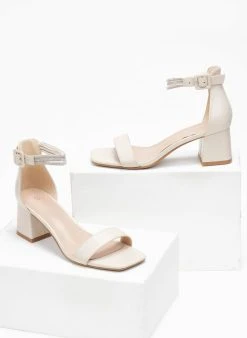 The Fashion Project Πέδιλα με μπαρέτα και στρας - Μπεζ -Κατάστημα TheFashionProject pedila me mpareta kai strass 110706 mo32