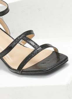 The Fashion Project Πέδιλα με μπαρέτα και χαμηλό τακούνι - Μαύρο -Κατάστημα TheFashionProject pedila me mpareta kai xamilo takouni 111360 w83h