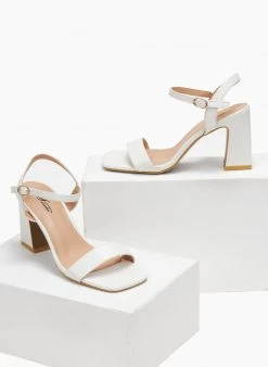 The Fashion Project Πέδιλα με μπαρέτα σε καρέ γραμμή - Λευκό -Κατάστημα TheFashionProject pedila me mpareta se kare grammi 110655 8msw