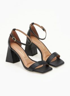Πέδιλα με μπαρέτα και Pattern Vizzano 6464.102 - Μαύρο -Κατάστημα TheFashionProject pedila me pattern sto takouni vizzano 6464102 106422 l5oj