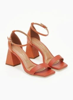 Πέδιλα με μπαρέτα και Pattern Vizzano 6464.102 - Κεραμιδί -Κατάστημα TheFashionProject pedila me pattern sto takouni vizzano 6464102 106424 n6bz