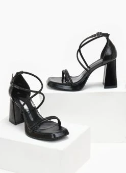 The Fashion Project Πέδιλα με στρας και φιάπα - Μαύρο -Κατάστημα TheFashionProject pedila me strass kai fiapa 110556 fd6x