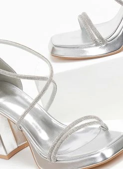The Fashion Project Πέδιλα με στρας και φιάπα - Ασημί -Κατάστημα TheFashionProject pedila me strass kai fiapa 110558 h8t4