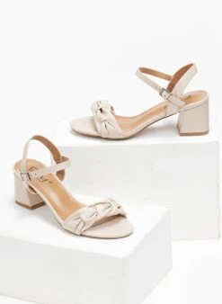 The Fashion Project Πέδιλα με χαμηλό τακούνι - Μπεζ -Κατάστημα TheFashionProject pedila me xamilo takouni 111397 mx27