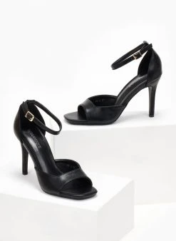 The Fashion Project Πέδιλα με μπαρέτα - Μαύρο -Κατάστημα TheFashionProject pedila metallize me mpareta 106903 piub