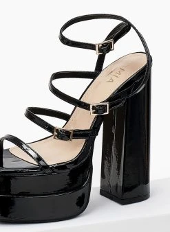 The Fashion Project Πέδιλα Platform λουστρίνι με λεπτά λουράκια - Μαύρο -Κατάστημα TheFashionProject pedila platform loustrini me lepta lourakia 103912 zhbc