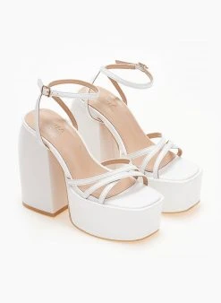 The Fashion Project Πέδιλα με φιάπα και Crossover λουράκια - Λευκό -Κατάστημα TheFashionProject pedila platform me mpareta 103654 74rk