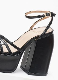 The Fashion Project Πέδιλα με φιάπα και Crossover λουράκια - Μαύρο -Κατάστημα TheFashionProject pedila platform me mpareta 103655 9umh